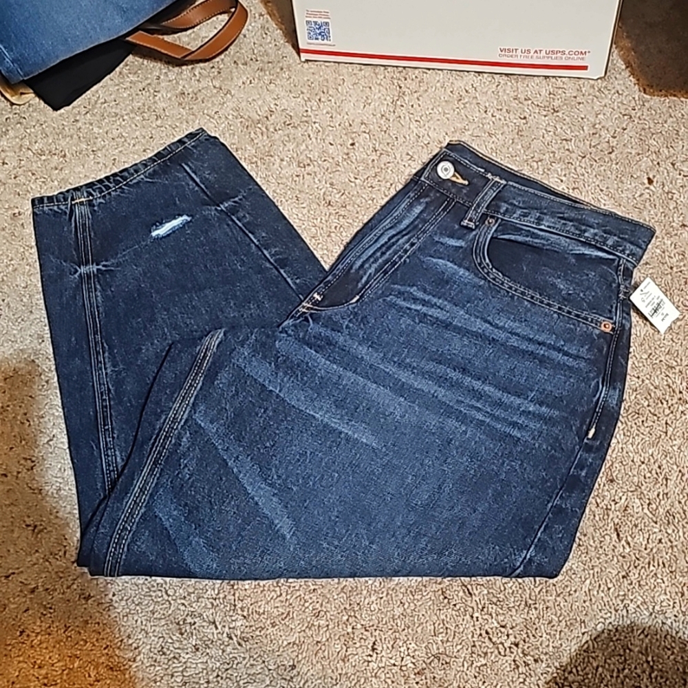 NWT OLD NAVY EXTRA HIGH-RISE BALLOON JEANS